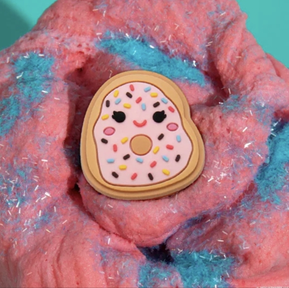 💥 FREE 💥 Squishmallows Dabria the Donut Scented Cloud Slime (See Comments) - Picture 2 of 3